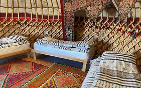 Yurt camp Sonun